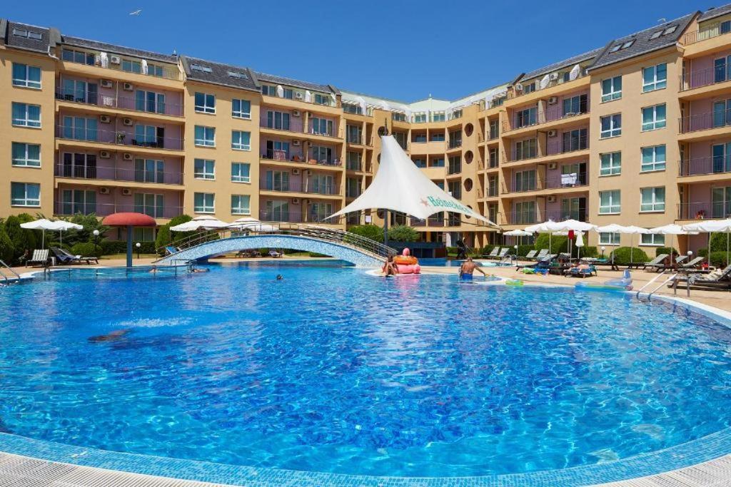 Pollo Resort, Summer Wind Apartaments Sunny Beach Buitenkant foto